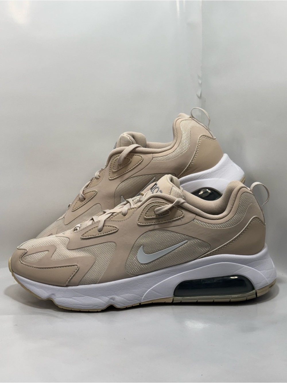 Nike Air Max 200 Women's US Size 11.5 Athletic Shoes White/Cream CK4979-991